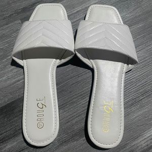 White chevron womens slide sandals